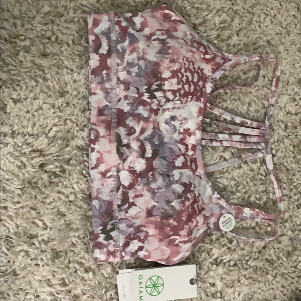 sports bra